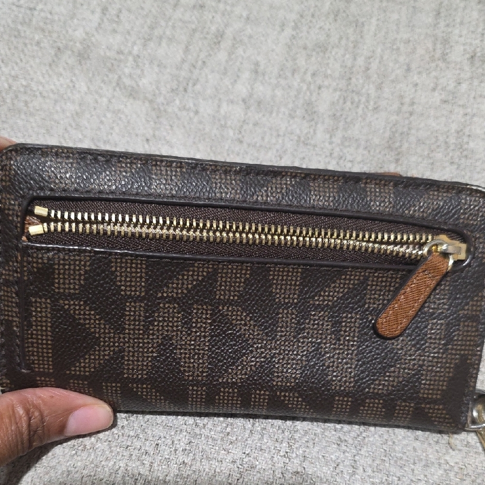 MICHAEL Michael Kors Brown Monogram Wallet - Picture 7 of 7